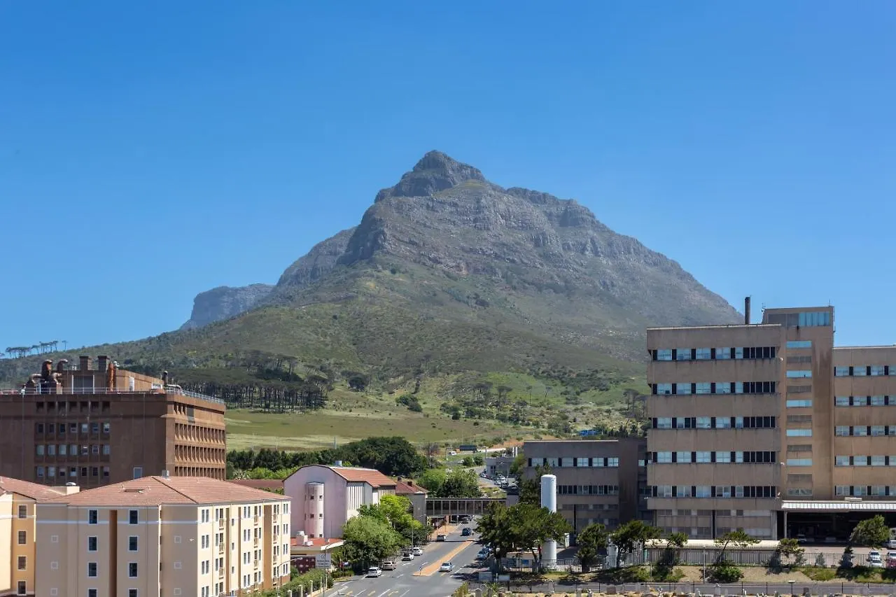 The Paragon Nomad Walk To Restaurants In A Trendy Central Area Cape Town 0*,